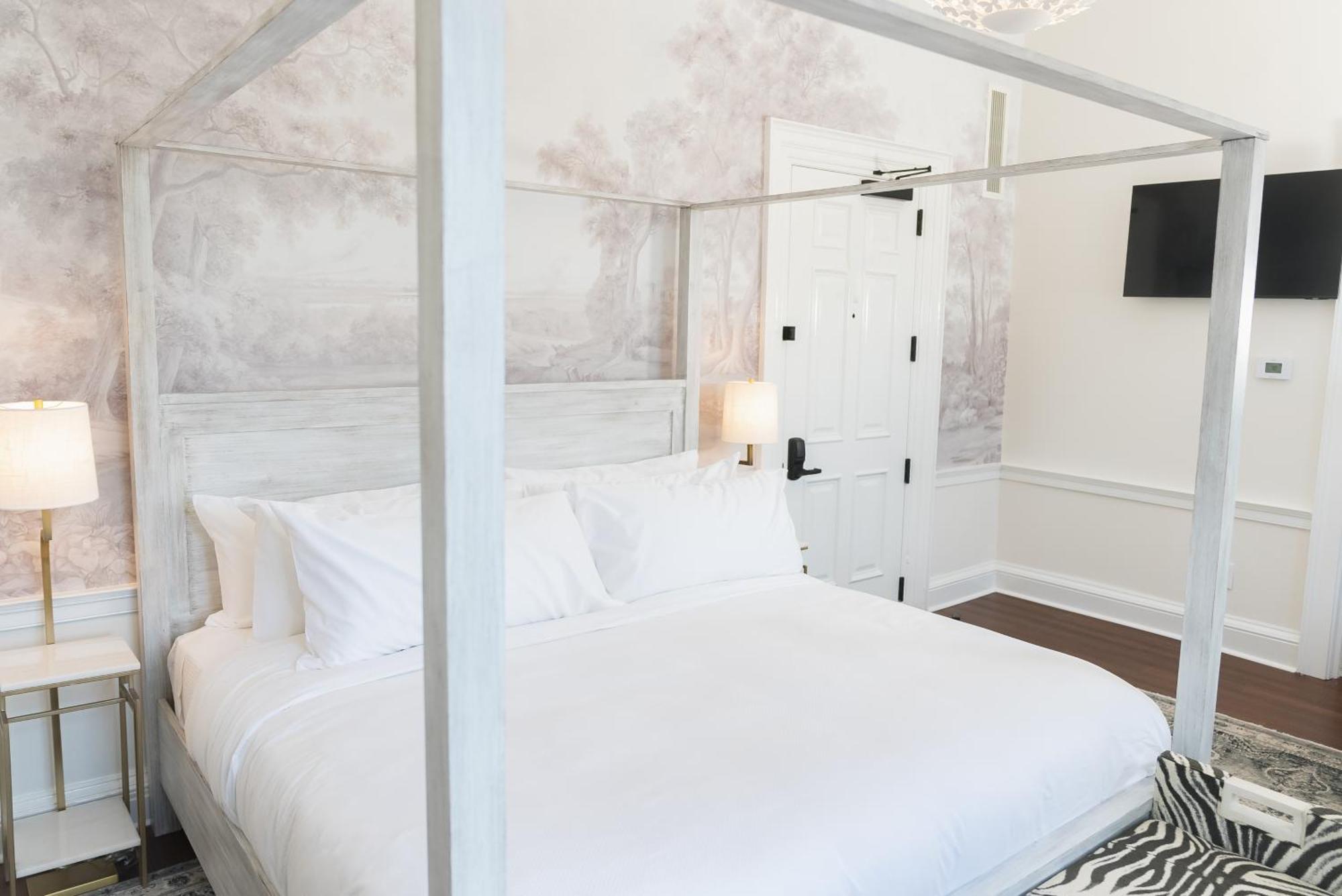 The Harvey New Bern Quarto foto